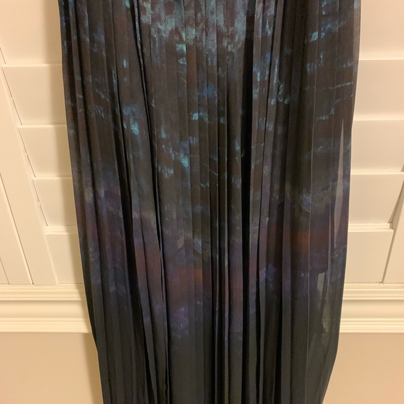 Strapless dress - Picture 2 of 5